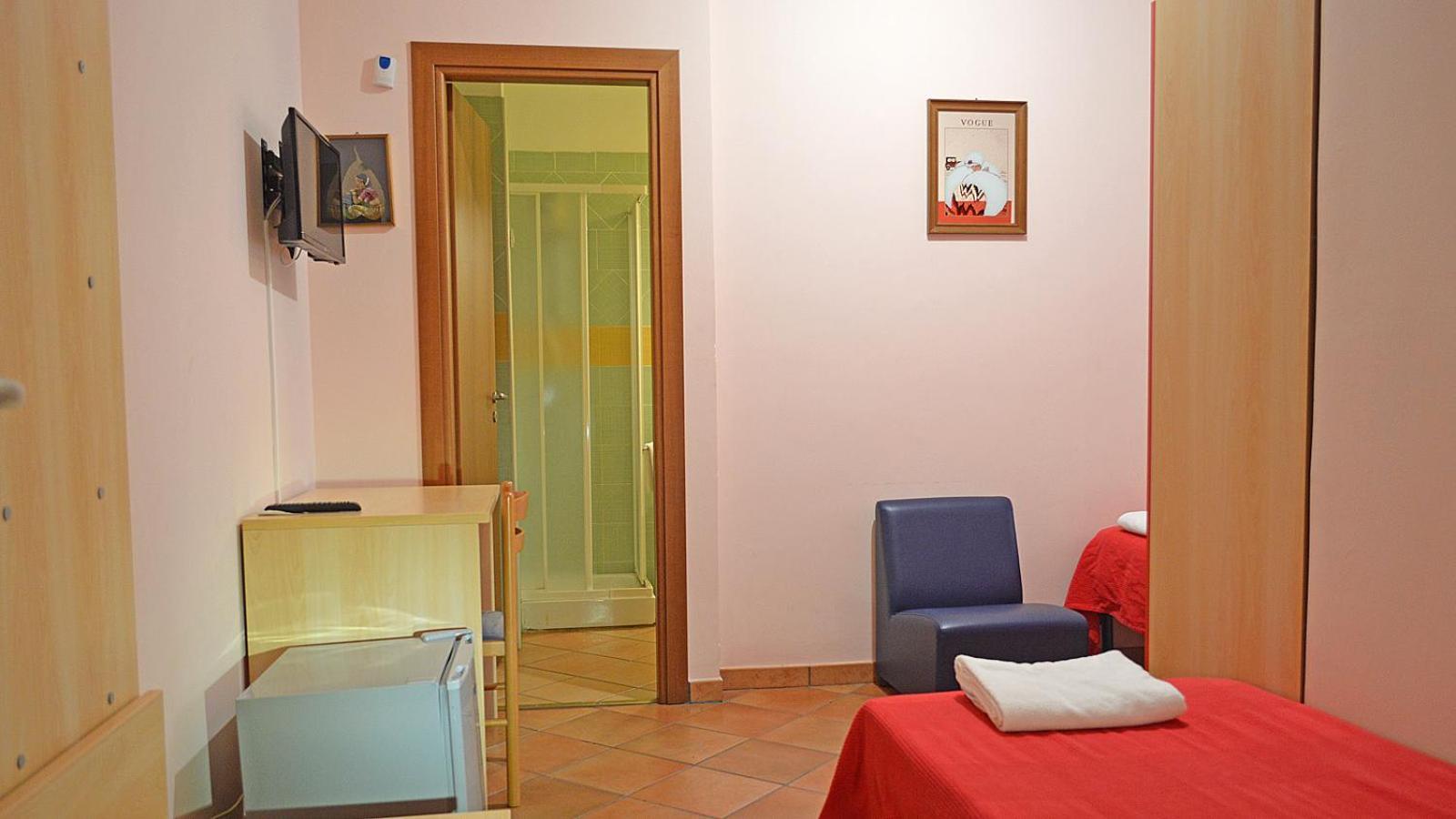 Splash'S Rooms Spadafora Esterno foto